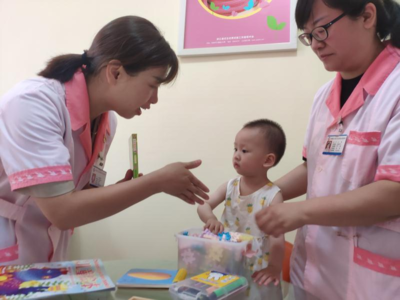 蓮都嬰幼兒照護服務中心成立，3歲以下幼兒照護難題迎刃而解